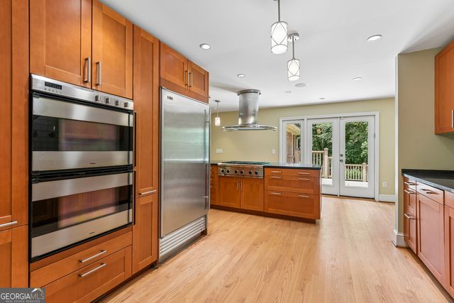 3135 Spalding Drive, Sandy Springs, GA 30350