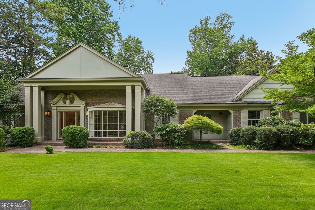 3135 Spalding Drive, Sandy Springs, GA 30350