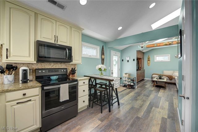 13005 W Lake Road, Vermilion, OH 44089