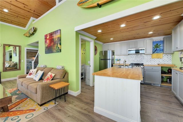 13005 W Lake Road, Vermilion, OH 44089