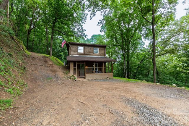 210 Sunset Farm Road, Whittier, NC 28789