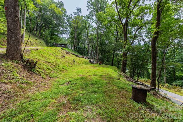210 Sunset Farm Road, Whittier, NC 28789