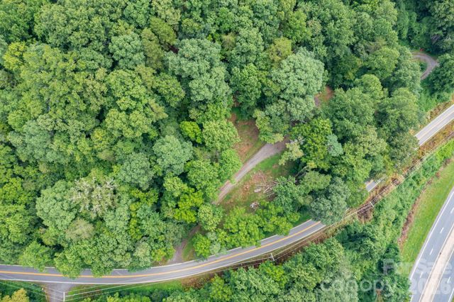 210 Sunset Farm Road, Whittier, NC 28789