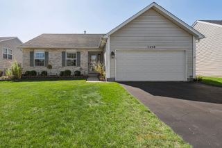 5438 Danbury Circle, Lake In The Hills, IL 60156