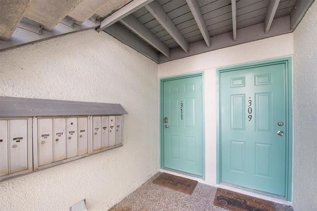 11410 8TH WAY N 311, St Petersburg, FL 33716