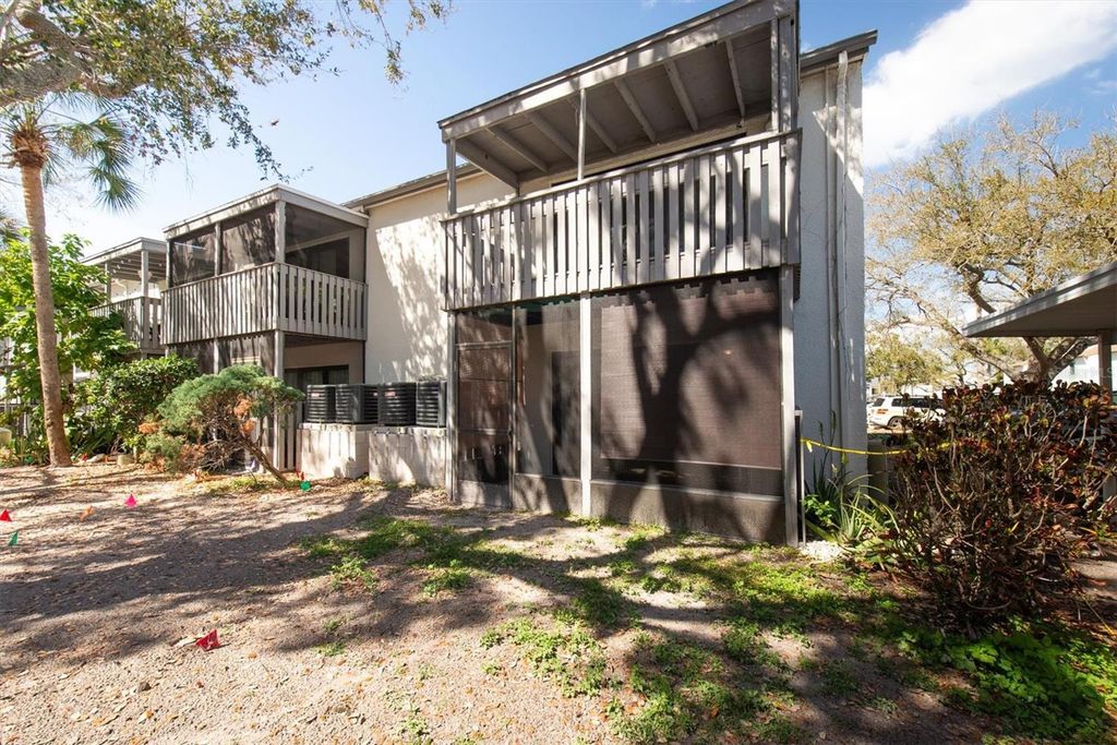 11410 8TH WAY N 311, St Petersburg, FL 33716