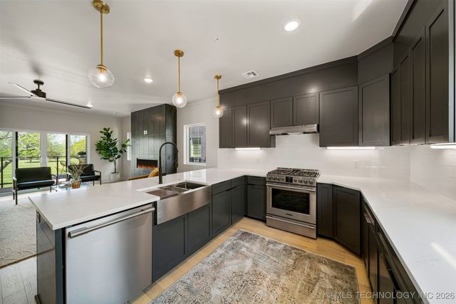 3779 S Riverside Drive 3779, Tulsa, OK 74105
