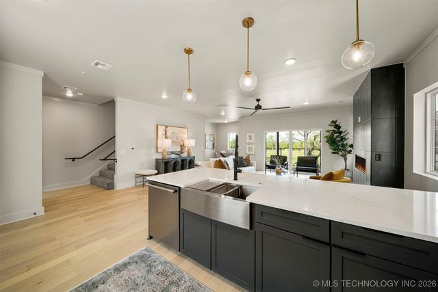 3779 S Riverside Drive 3779, Tulsa, OK 74105