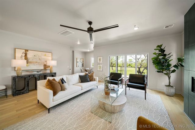 3779 S Riverside Drive 3779, Tulsa, OK 74105