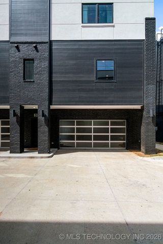3779 S Riverside Drive 3779, Tulsa, OK 74105