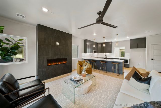 3779 S Riverside Drive 3779, Tulsa, OK 74105