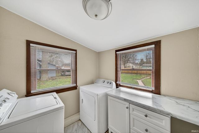 1640 E Bowman Street, South Bend, IN 46613