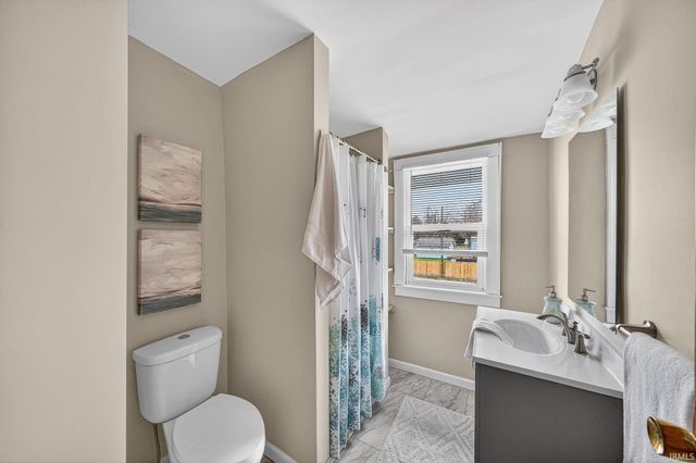 1640 E Bowman Street, South Bend, IN 46613