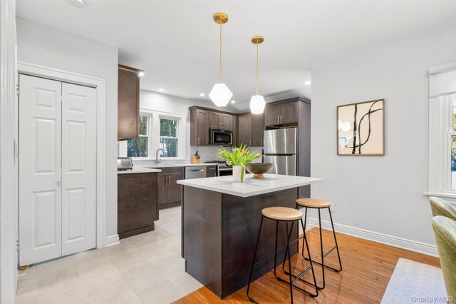 85 Lakeview Avenue, Scarsdale, NY 10583