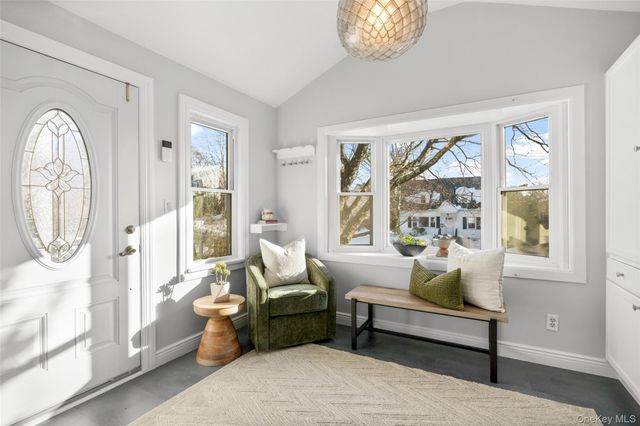 85 Lakeview Avenue, Scarsdale, NY 10583