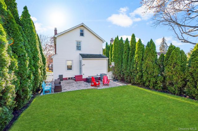 85 Lakeview Avenue, Scarsdale, NY 10583