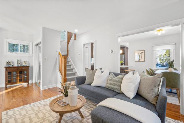 85 Lakeview Avenue, Scarsdale, NY 10583