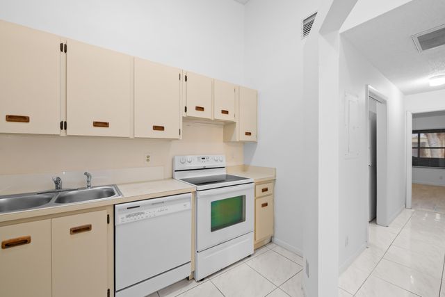 3645 NW 83RD Lane, Sunrise, FL 33351