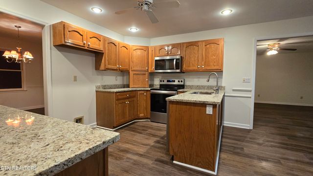 416 Walker Hollow Drive, Monterey, TN 38574