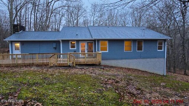 416 Walker Hollow Drive, Monterey, TN 38574