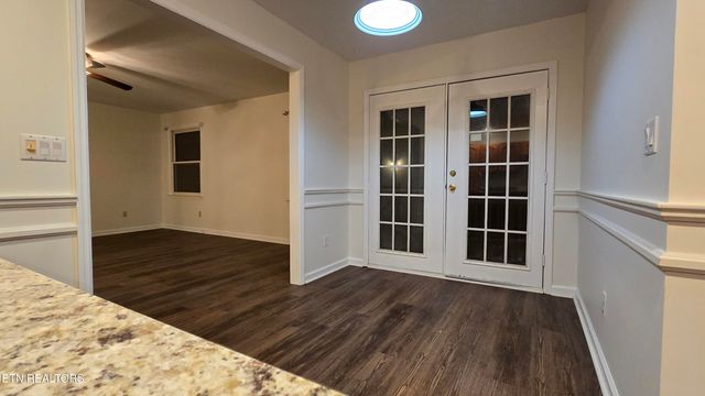 416 Walker Hollow Drive, Monterey, TN 38574