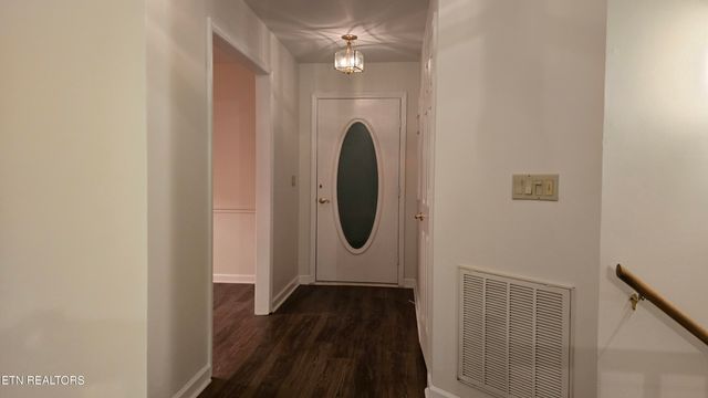 416 Walker Hollow Drive, Monterey, TN 38574