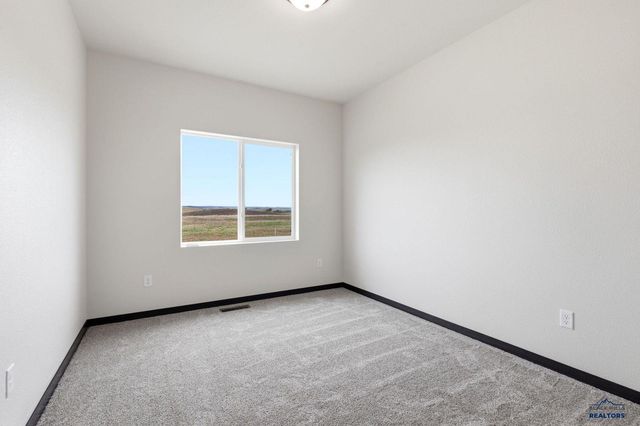 518 ALPHA AVE, Box Elder, SD 57719