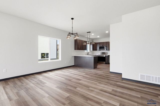 518 ALPHA AVE, Box Elder, SD 57719