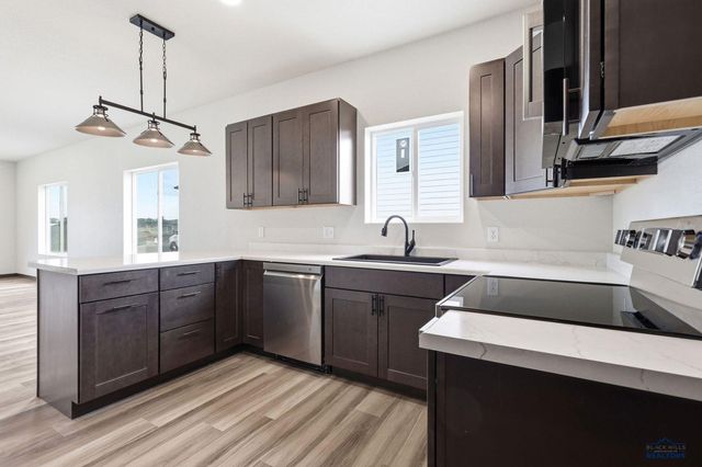 518 ALPHA AVE, Box Elder, SD 57719