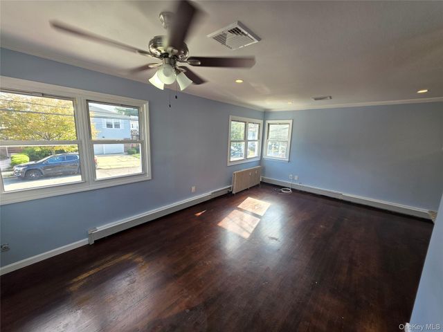 32-23 Plunkett Avenue 1, Far Rockaway, NY 11691