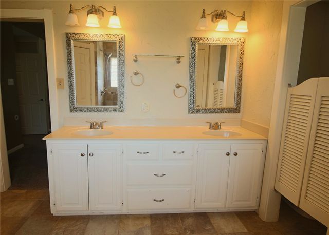 446 Vz County Road 4108, Canton, TX 75103