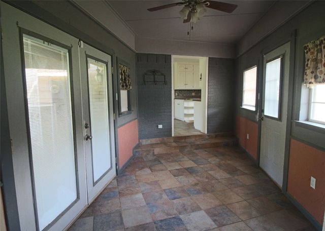 446 Vz County Road 4108, Canton, TX 75103