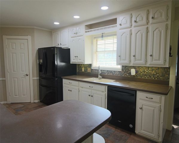 446 Vz County Road 4108, Canton, TX 75103