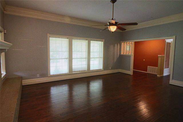 446 Vz County Road 4108, Canton, TX 75103