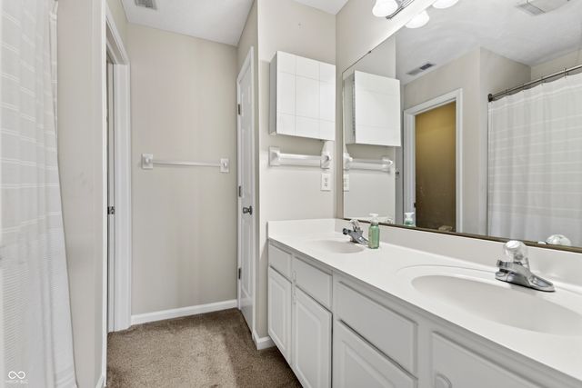 9524 Charter Drive, Indianapolis, IN 46250