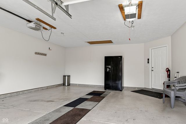 9524 Charter Drive, Indianapolis, IN 46250