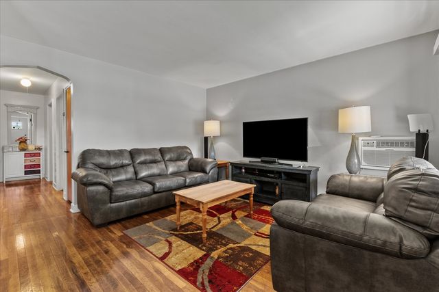3442 W 84th Street, Chicago, IL 60652