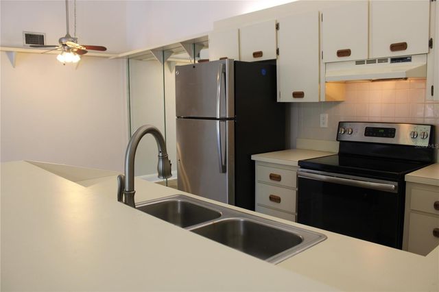 3345 CRYSTAL COURT E E, Palm Harbor, FL 34685