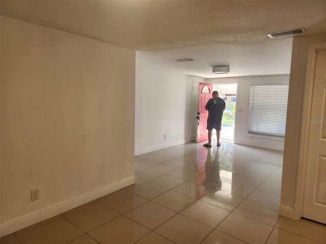 8518 WOODLAKE DRIVE, Tampa, FL 33615