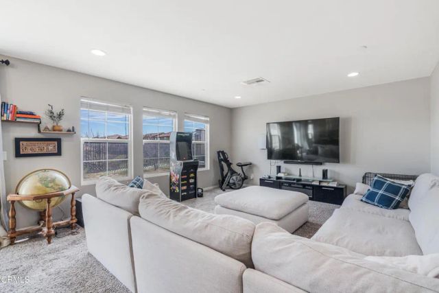 37530 Henna Lane, Palmdale, CA 93551