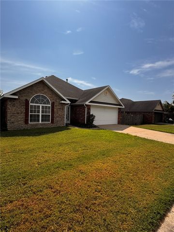 1532 Hutchinson Street, Pea Ridge, AR 72751