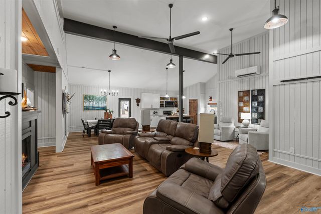 36 Randles Road, Grant, AL 35747