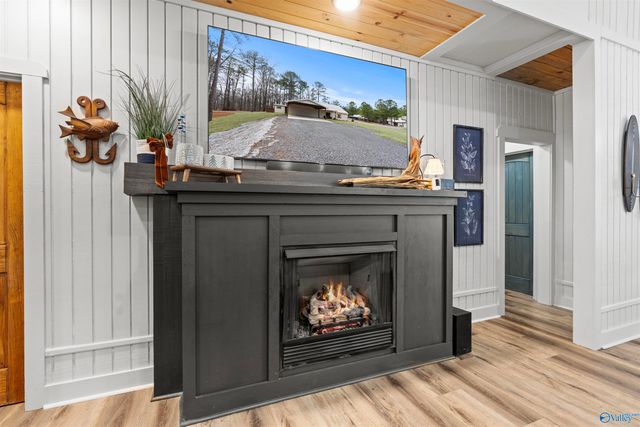 36 Randles Road, Grant, AL 35747