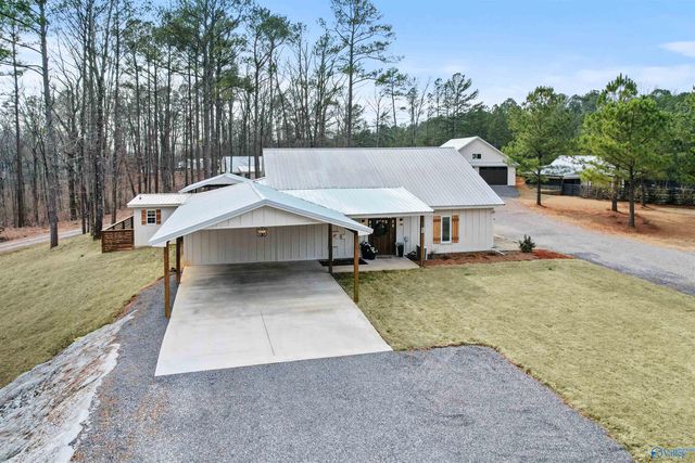 36 Randles Road, Grant, AL 35747