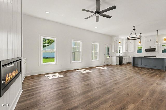 21 Loralye Lane, Zebulon, NC 27597