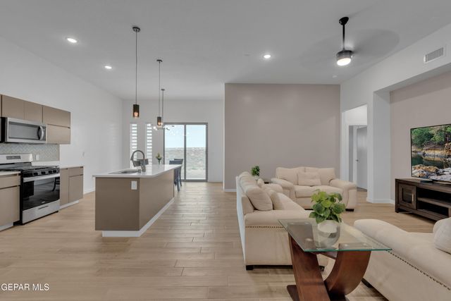 12713 Captain Claudia Court, El Paso, TX 79928