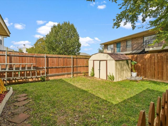 4702 Grovetree Lane, Garland, TX 75043