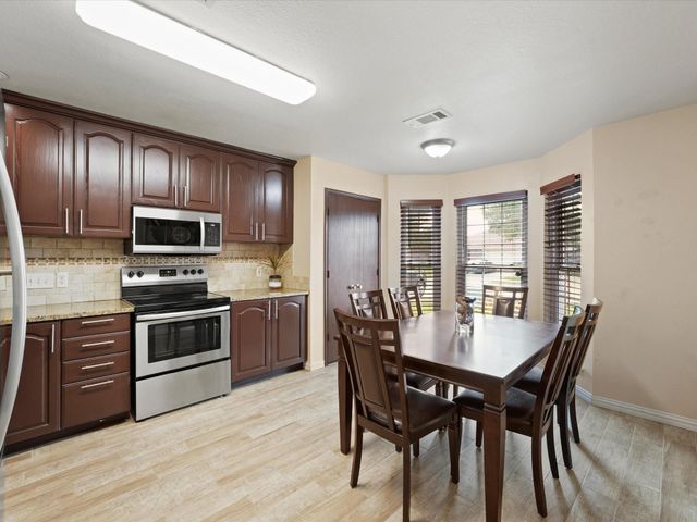 4702 Grovetree Lane, Garland, TX 75043