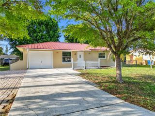 13426 1st ST, Fort Myers, FL 33905