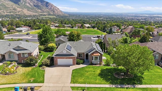 869 E 3350 N, North Ogden, UT 84414